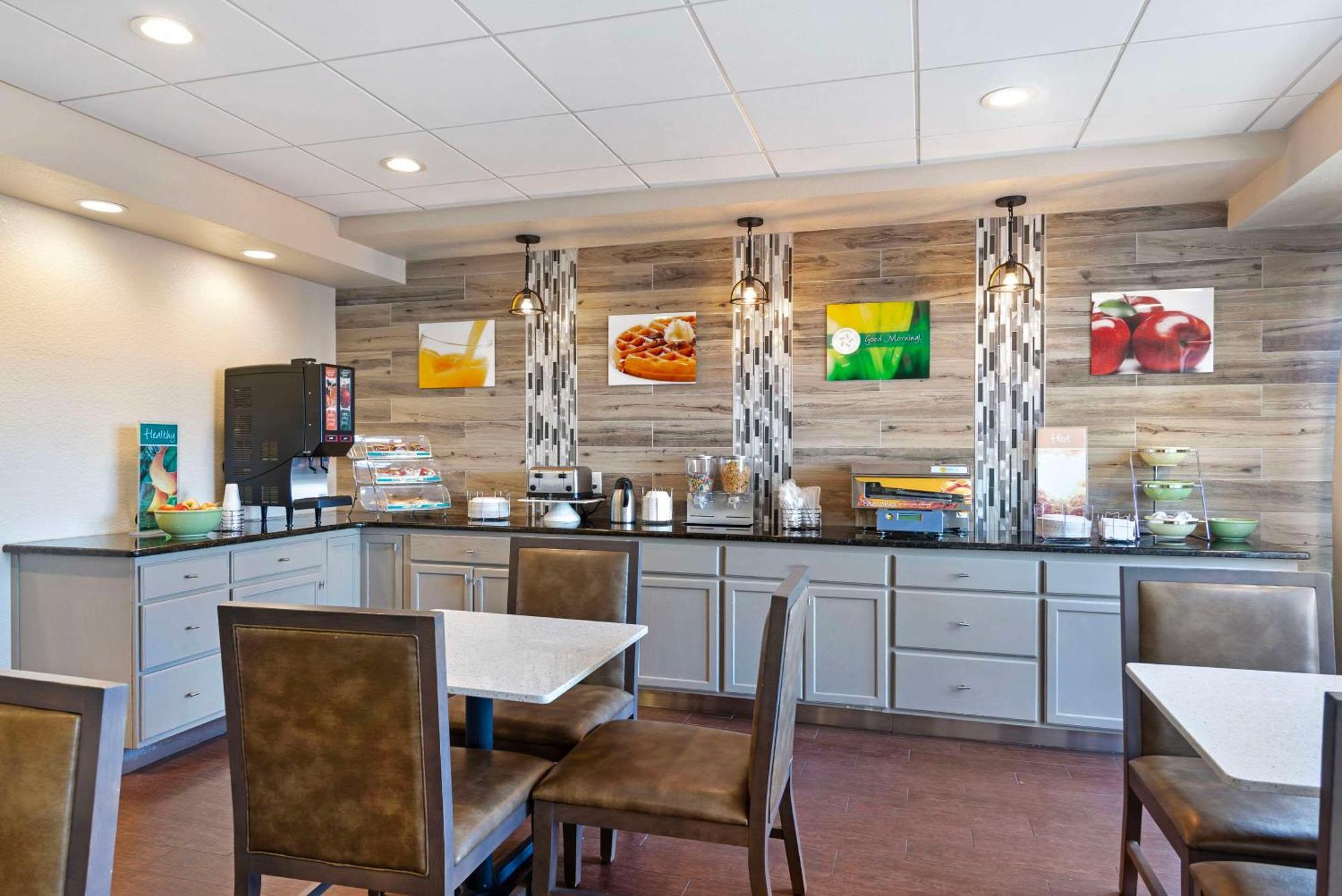 Quality Inn Valley - West Point Εξωτερικό φωτογραφία