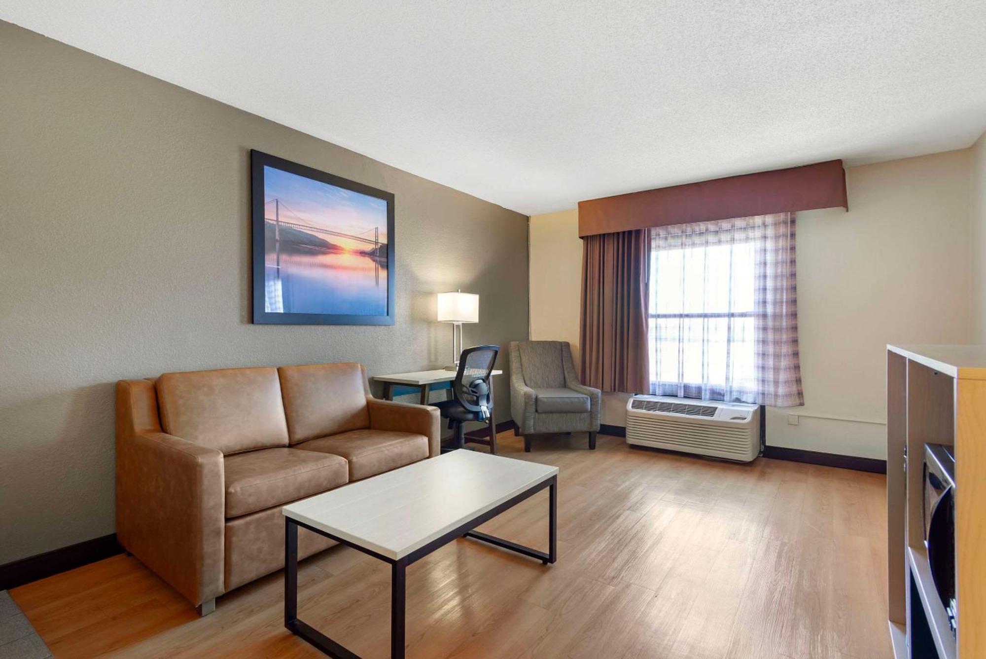 Quality Inn Valley - West Point Εξωτερικό φωτογραφία
