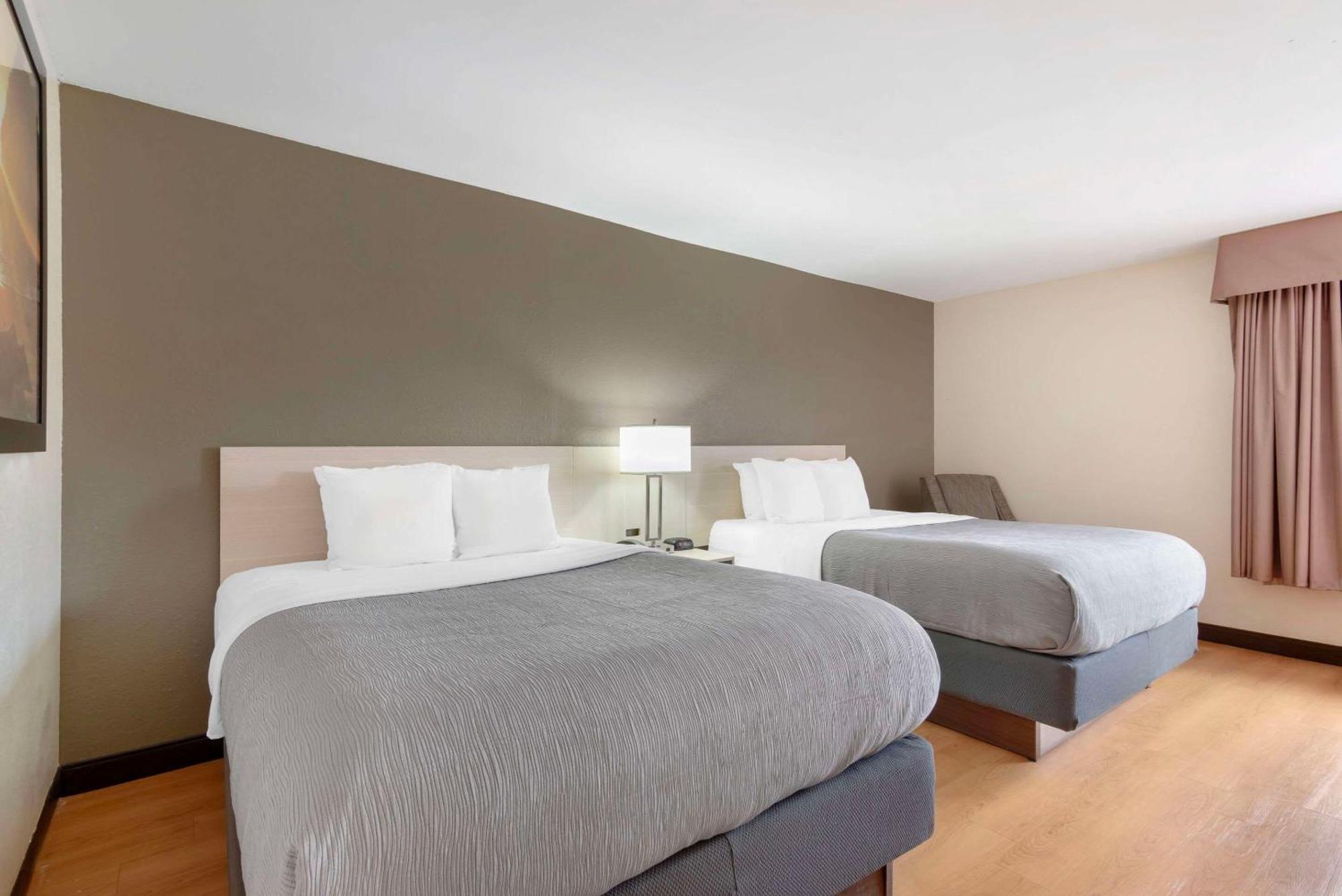Quality Inn Valley - West Point Εξωτερικό φωτογραφία